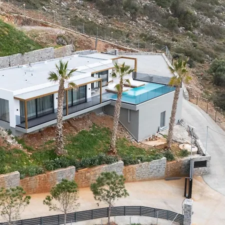 Sunset Escape Luxury In Hersonissos By Temma Agriana