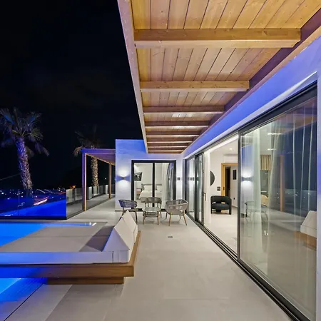 Sunset Escape Luxury In Hersonissos By Temma